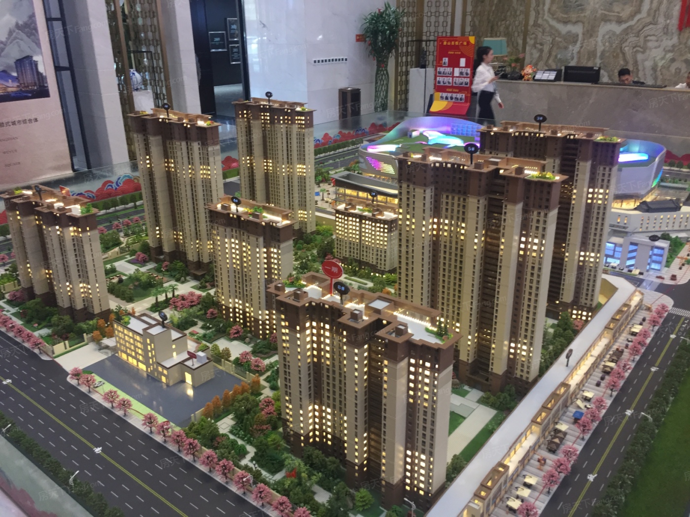 選擇唐山吾悅廣場人氣經(jīng)紀人，買房租房更安心