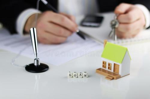 房產(chǎn)經(jīng)紀(jì)人入門指南 從新手到專業(yè)，教你快速成長